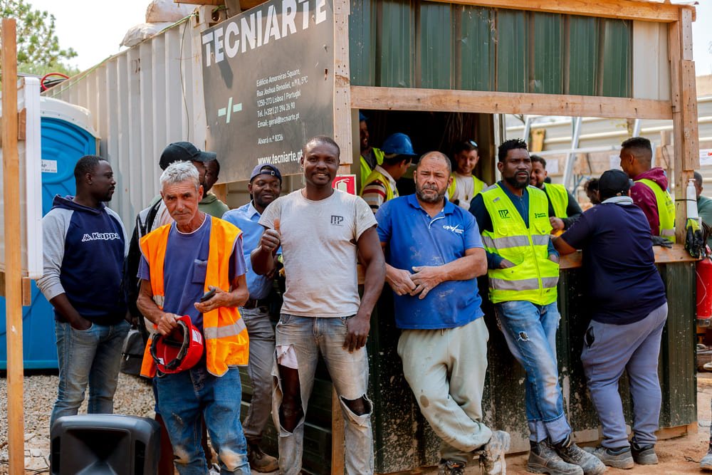 “Pau de Fileira” celebration at the Town Gardens construction site