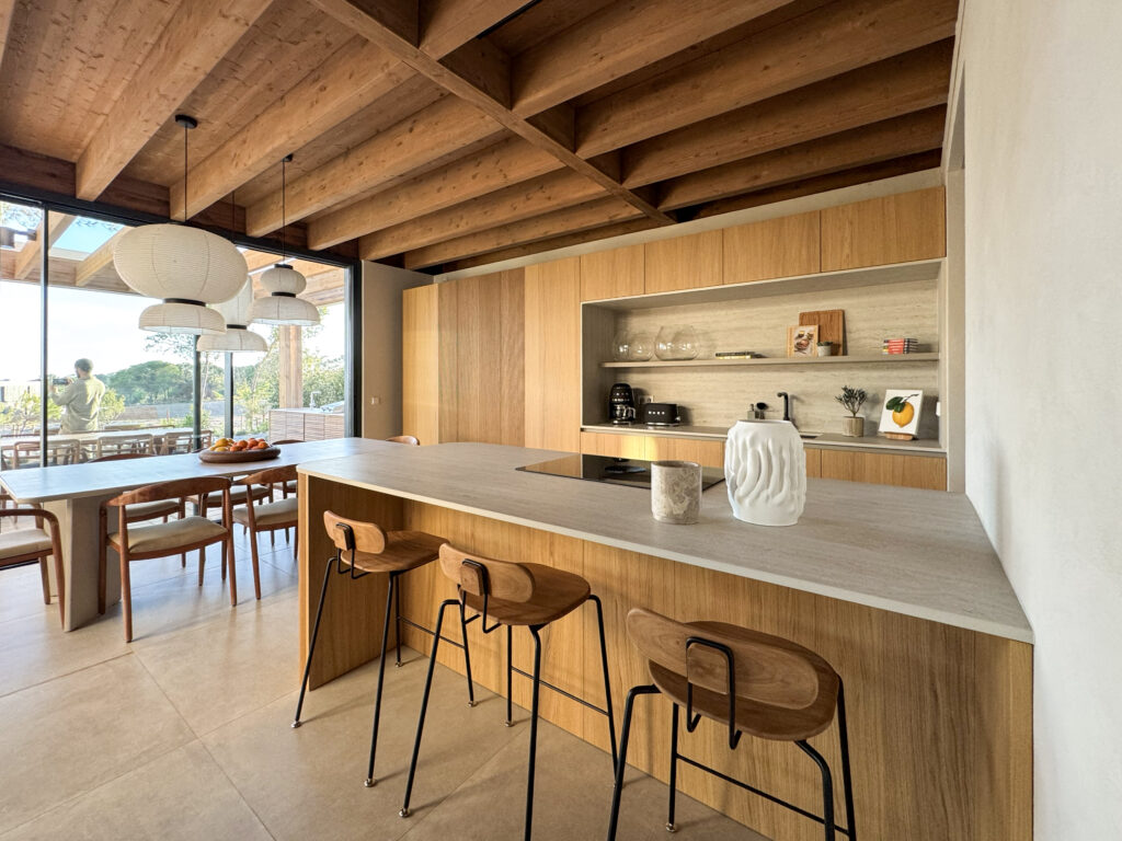 A new concept in sustainable architecture is redefining the lifestyle in Vilamoura: Arcaya - Prime Sustainable Village, developed by Bondstone.