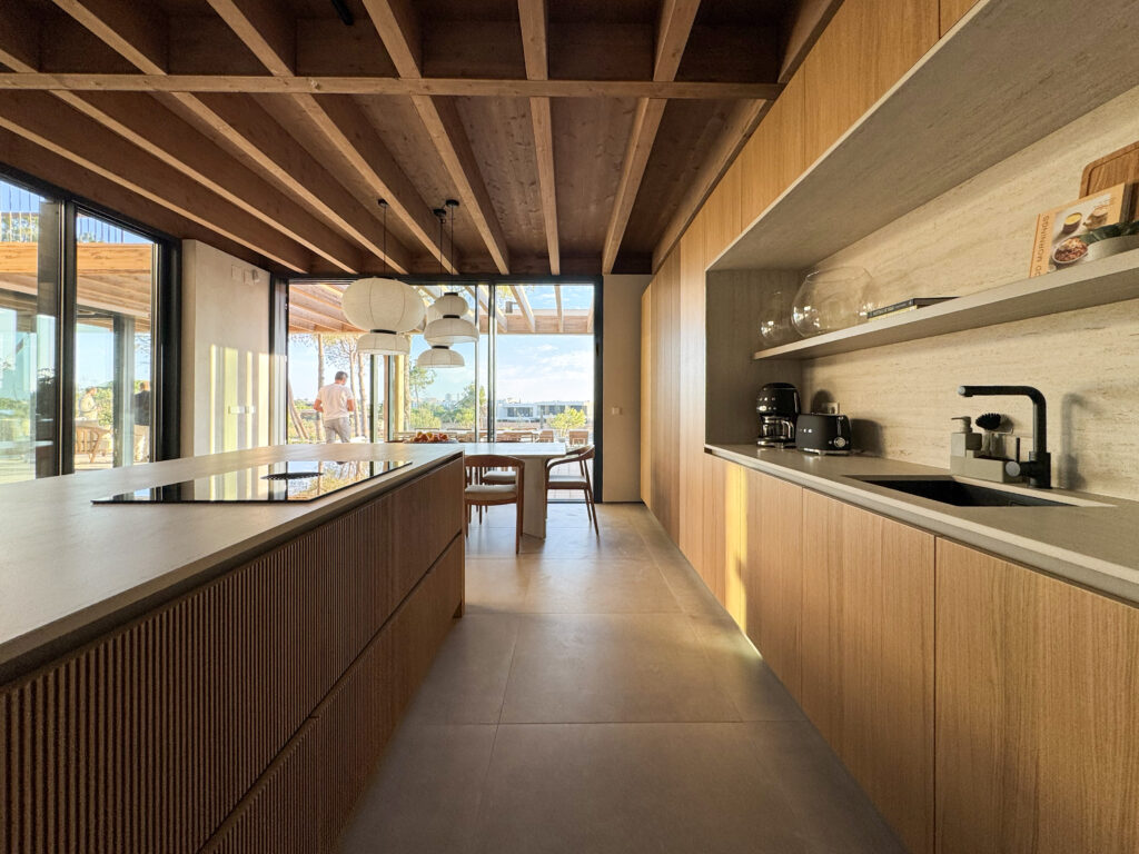 A new concept in sustainable architecture is redefining the lifestyle in Vilamoura: Arcaya - Prime Sustainable Village, developed by Bondstone.