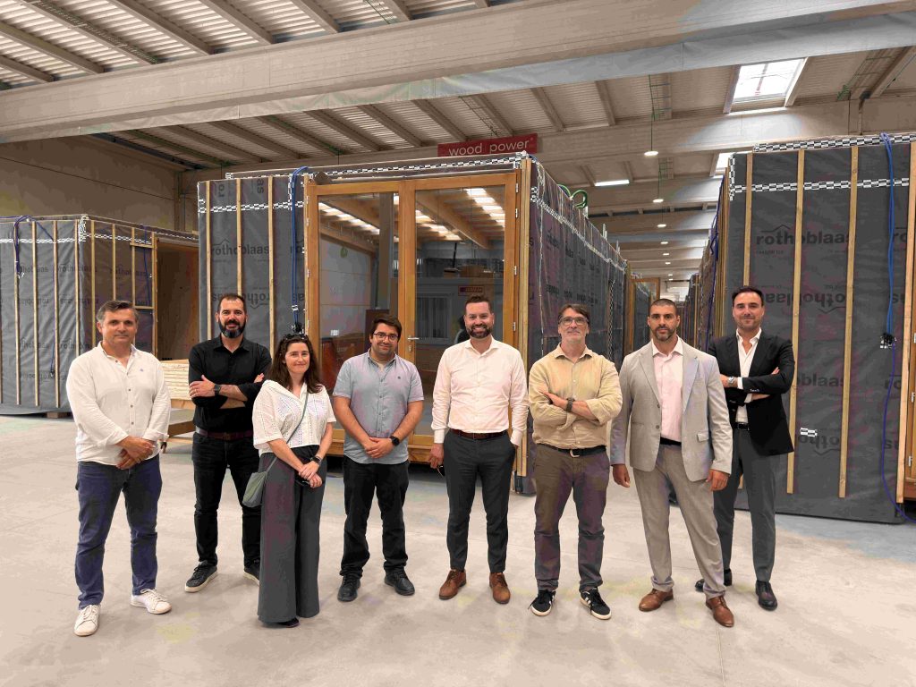 PORTILAME recebe visita de membros da Secretaria de Estado da Habitação PORTILAME recebe visita de membros da Secretaria de Estado da Habitação